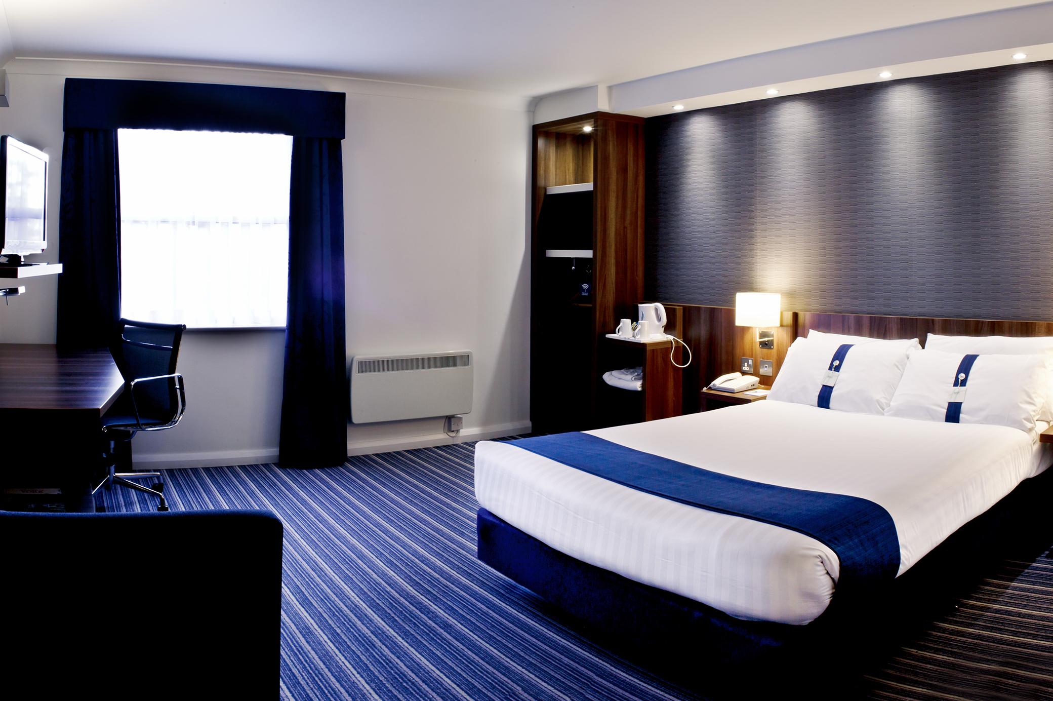 Holiday Inn Express London Gatwick Crawley, An Ihg Hotel Exterior foto