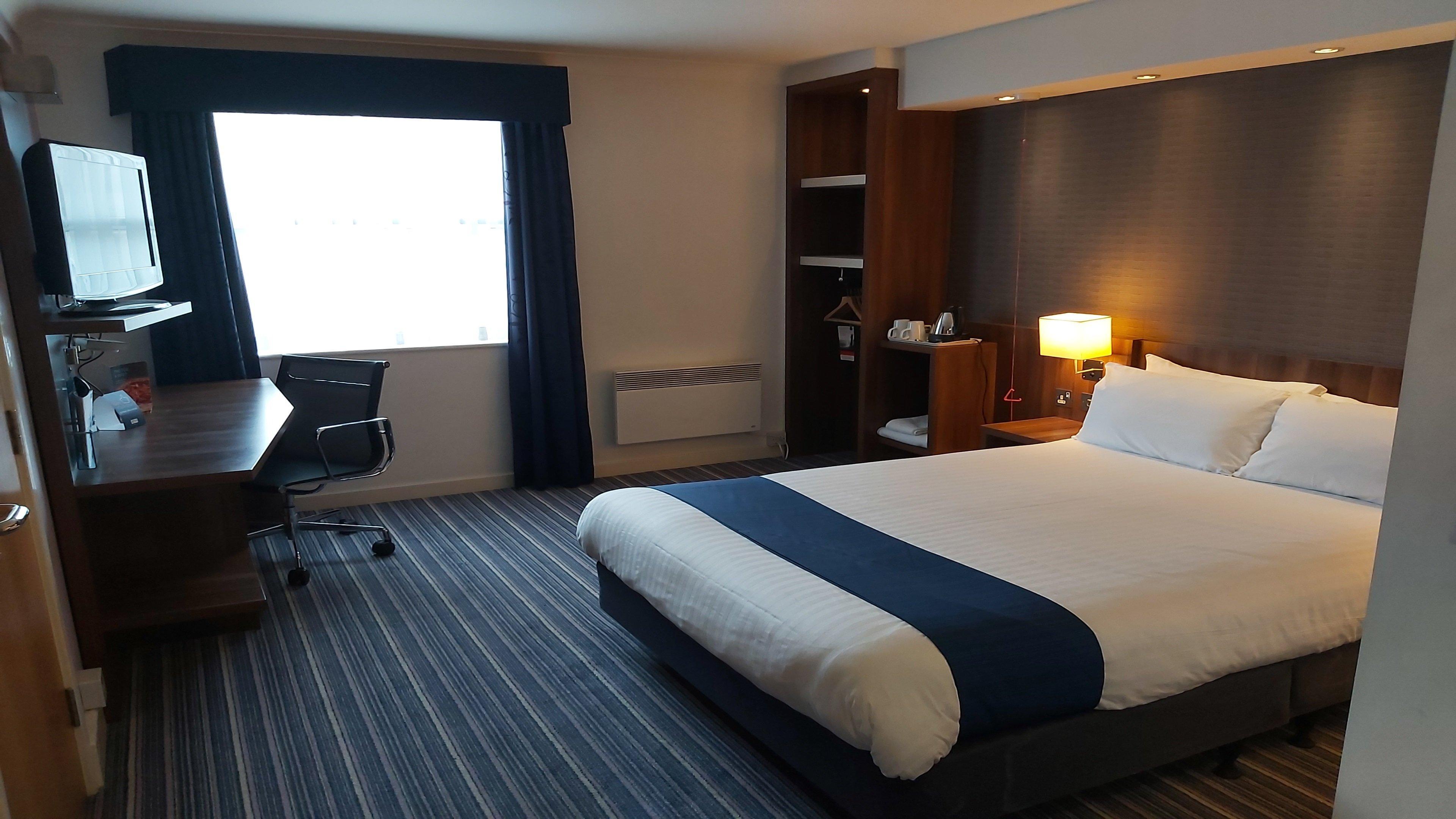 Holiday Inn Express London Gatwick Crawley, An Ihg Hotel Exterior foto