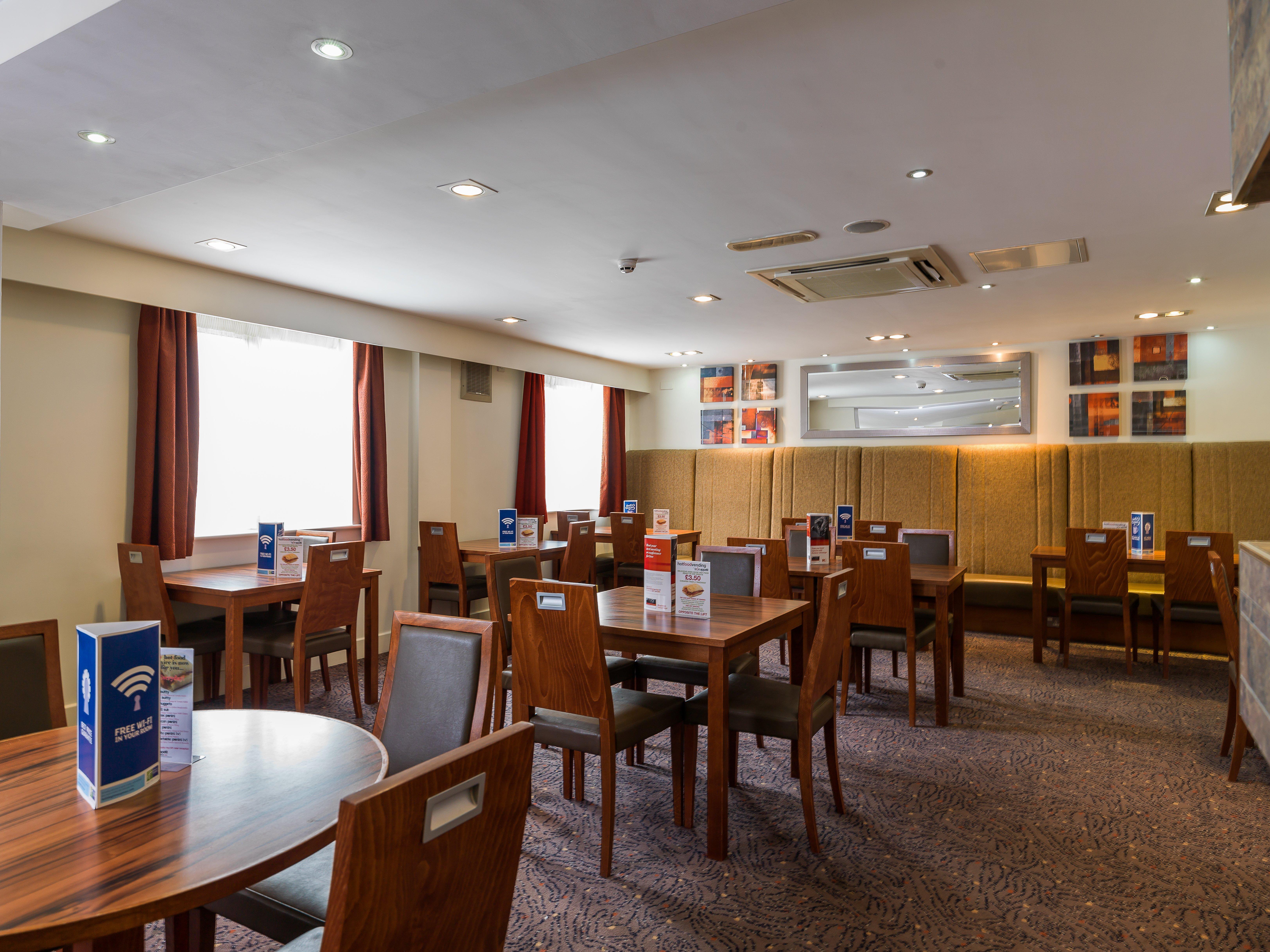Holiday Inn Express London Gatwick Crawley, An Ihg Hotel Exterior foto